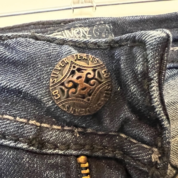 Silver Jeans Women’s Suki Straight Leg Mid Rise Dark Denim 28 X 32 Super Stretch - Picture 5 of 16